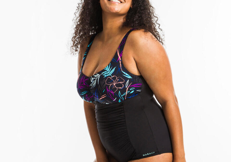 Comment faire pour choisir un maillot de bain pour femme ronde chez Decathlon ?